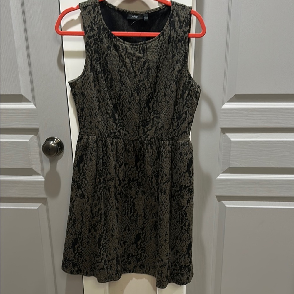 Apt. 9 Black and Green Asymmetrical Sleeveless Fit and Flare Dress